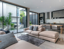 Where can you find a customised flat in Dasna?